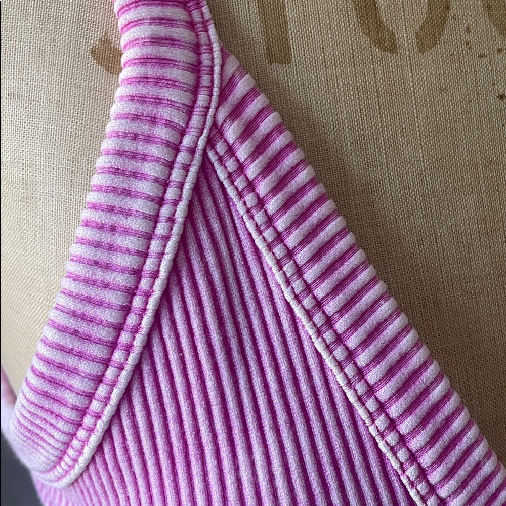 Pink Ribbed Sports Bra - Picture 3 of 3